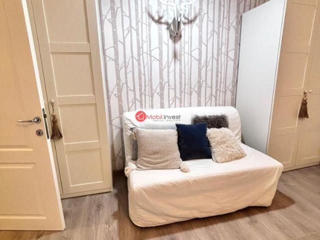 Apartament 1 camera ultramodern, renovat, mobilat si utilat, etaj 1 Cetate