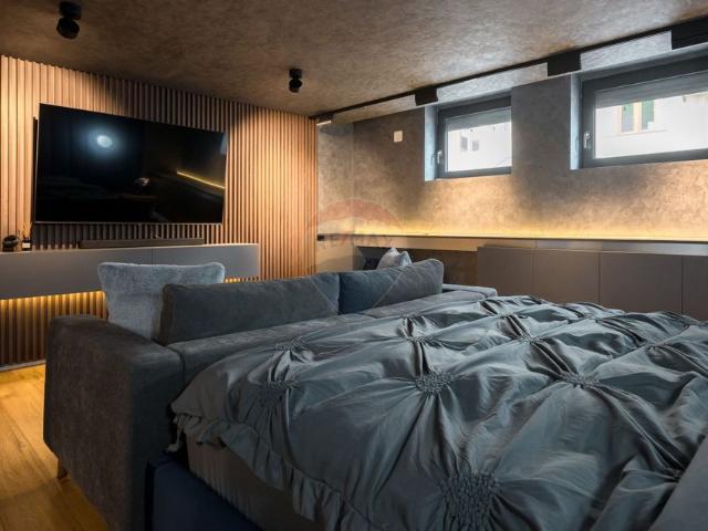 Apartament 1 camera vanzare in casă / vilă Brasov, Ultracentral vezi locația pe hartă