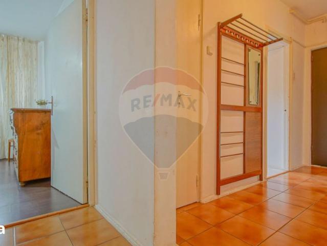 Apartament 2 cam de închiriat Zona Griviței Mobilat și utilat etaj 1