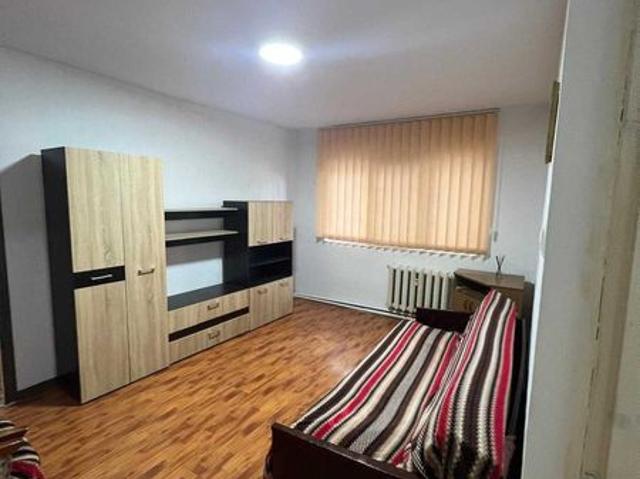Apartament 2 cam de inchiriat Cantemir Parter