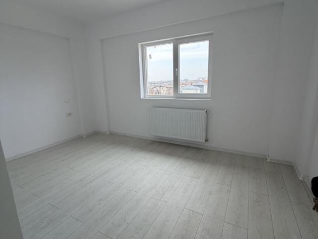 Apartament 2 camere, mutare imediata!