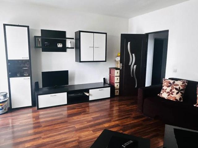 Apartament 2 camere, mutare imediata, mobilat si utilat, loc de parcar