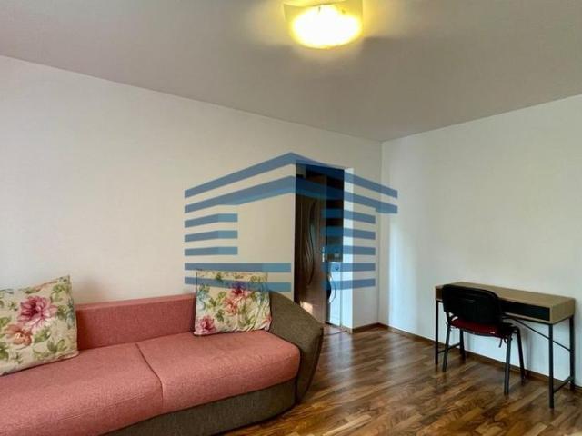 Apartament 2 Camere mobilat/utilat et.1/4 semidecomandat Astra