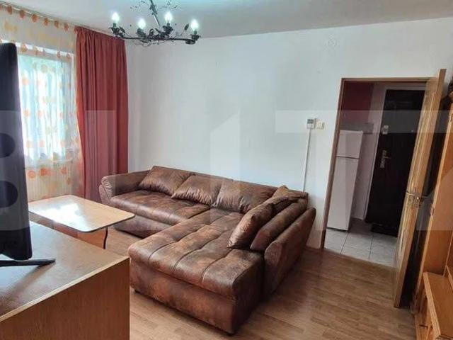 Apartament 2 camere, mobilat, loc de parcare, Zona Florilor – Brasov
