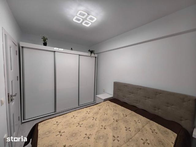 Apartament 2 camere, mobilat, la parter