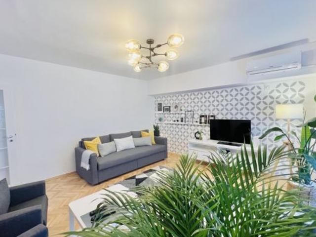 Apartament 2 camere mobilat Modern zona Izvor