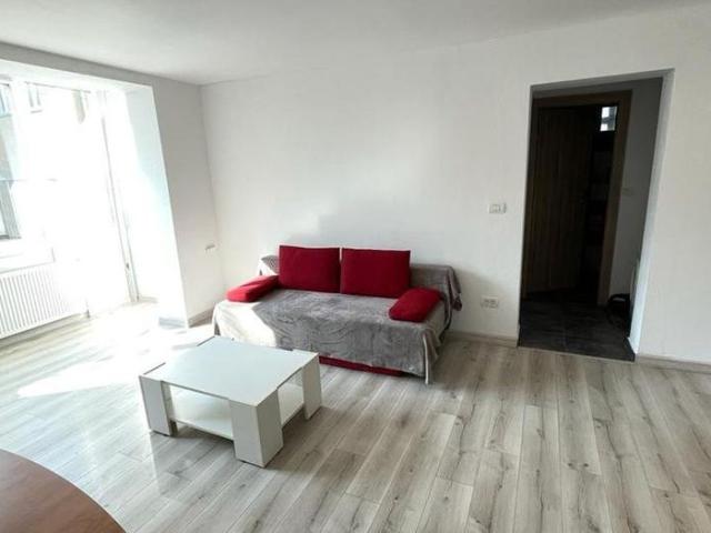 Apartament 2 camere, mobilat zona Băile Neptun