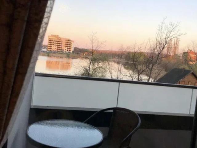 Apartament 2 camere, mobilat, zona Iulius Mall