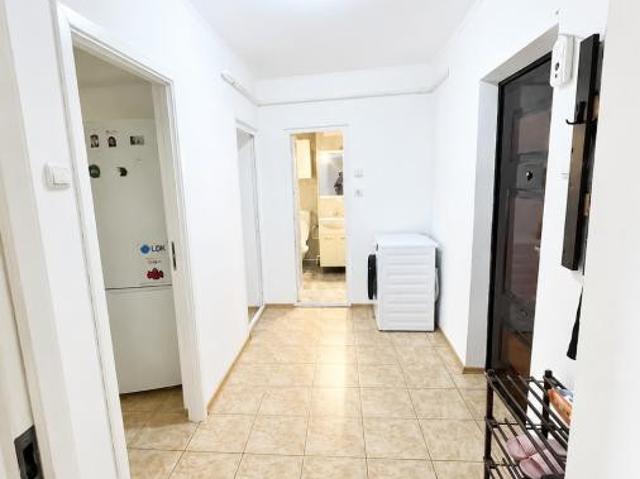 Apartament 2 camere modern zona Faleza Nord centrala proprie