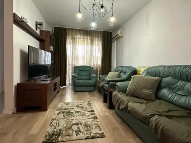 Apartament 2 camere, aproape de metrou !