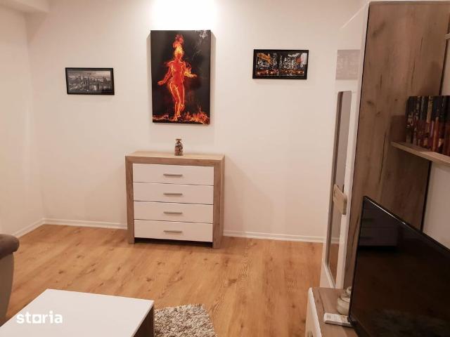 Apartament 2 camere, bucatarie Inchisa, parcare, in Cosmopolis !