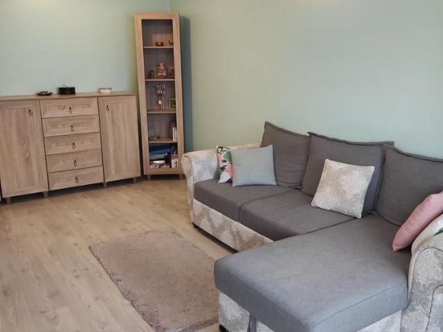 Apartament 2 camere, balcon, Titan, 50mp