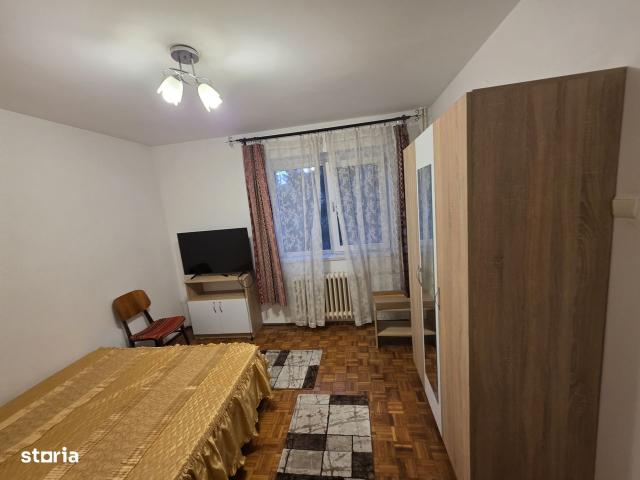APARTAMENT 2 camere + balcon, zona Spitalul Militar