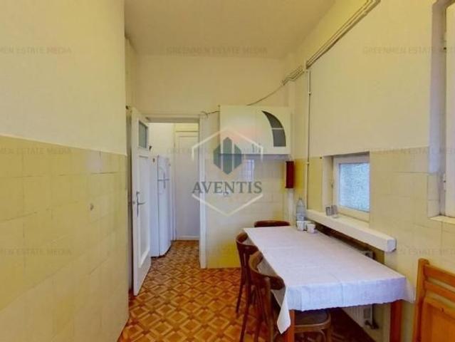 Apartament 2 camere cu centrala proprie si balcon, langa parc Cismigiu