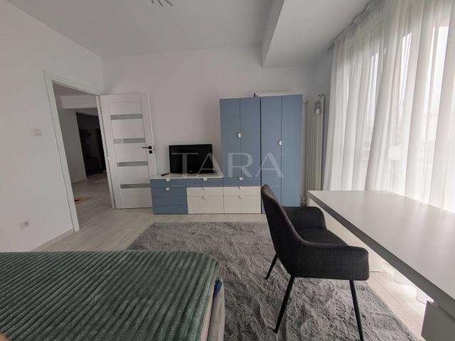 Apartament 2 camere cu parcare, zona Bună Ziua