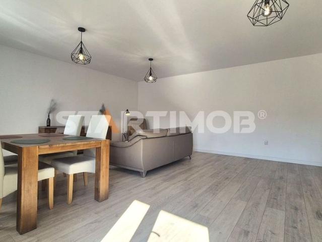 Apartament 2 camere cu parcare zona Noua