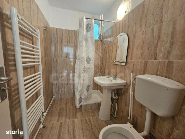 Apartament 2 camere cu 2 balcoane, renovat, etaj 2, Tiglina 2