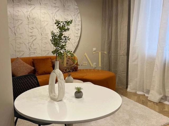 Apartament 2 camere | curte proprie și terasă | Strada Paris