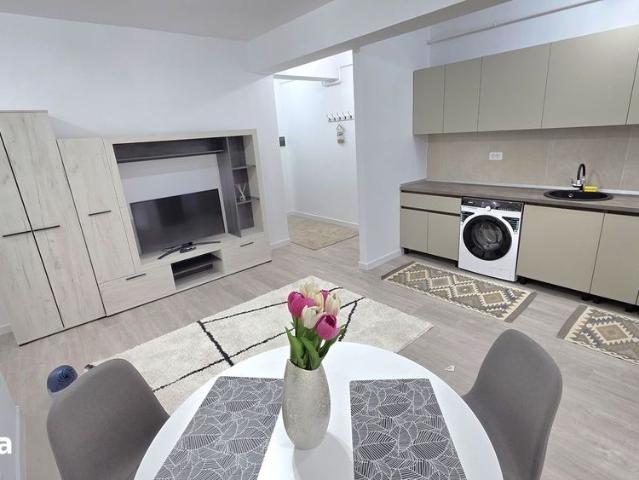 Apartament 2 camere Cartier Vișoianu/Loc de parcare 50 euro