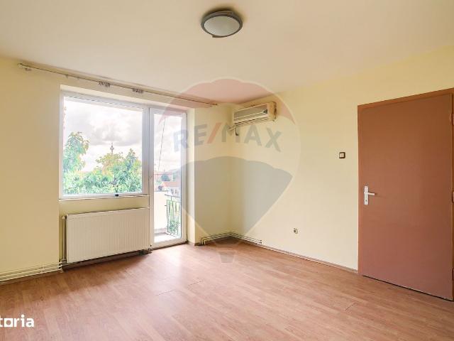 Apartament 2 camere central, 56 mp, etaj3/4, centrala gaz. Comision 0%