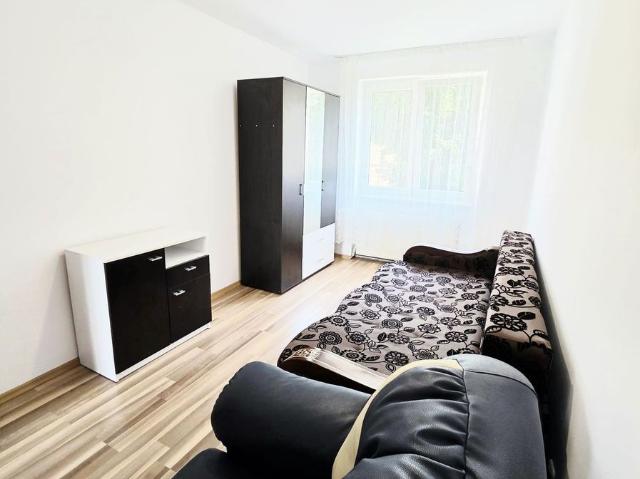 Apartament 2 camere, Central, cu balcon