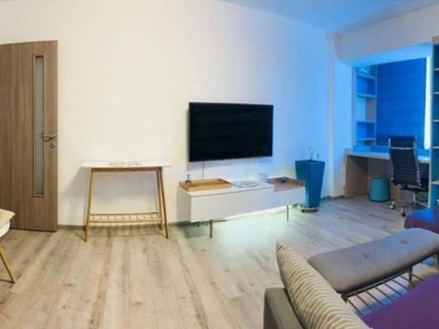 Apartament 2 camere Central, etaj 1, modern