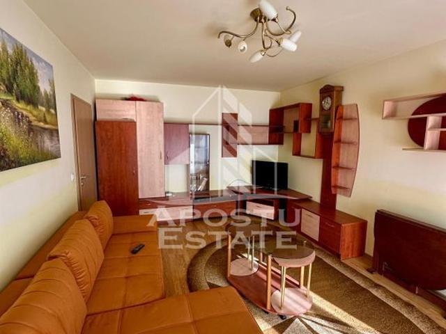 Apartament 2 camere, centrala proprie, loc de parcare, zo.