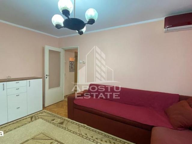 Apartament 2 camere, centrala proprie,semidecomandat, zona Dacia