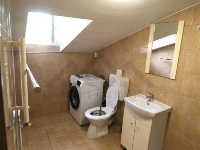 Apartament 2 camere, centrala proprie, zona Mehala