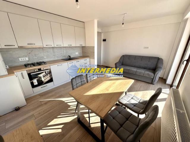 Apartament 2 Camere CETATE Et.1 Parcare Mobilat Utilat complet si 2 Balcoane