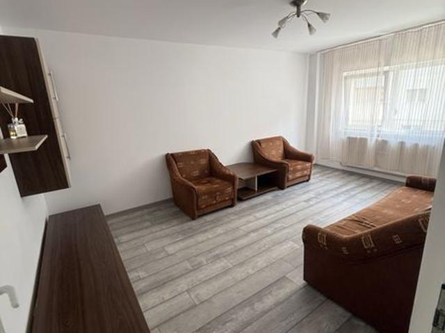 Apartament 2 camere CHIRIE
