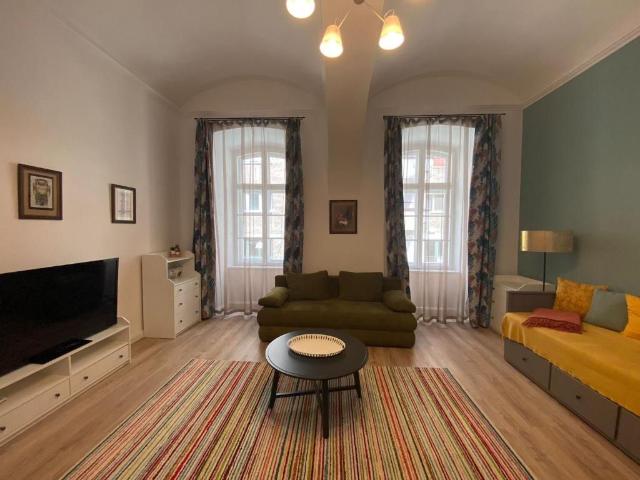 Apartament 2 camere clădire istorică
