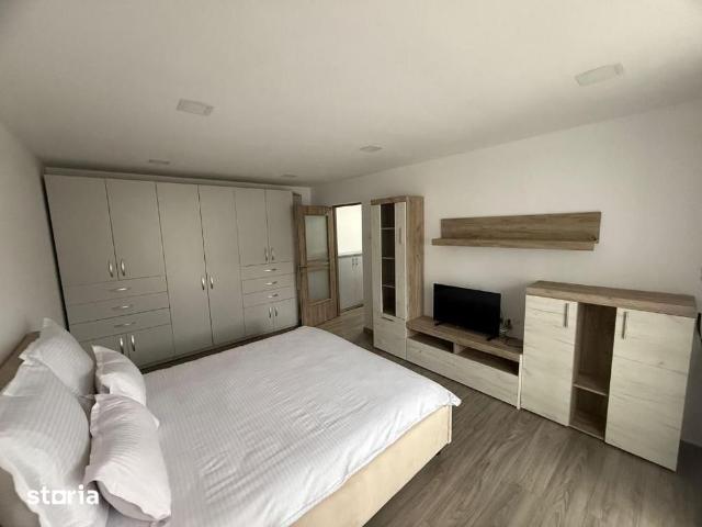 Apartament 2 camere cochet de închiriat – Centrul Civic