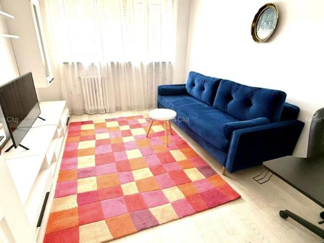Apartament 2 camere, cochet și luminos, în zona excelenta în Dambu