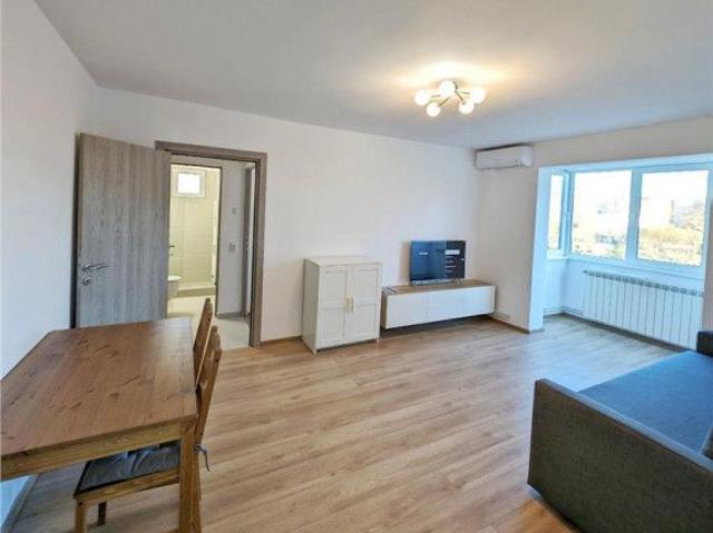 Apartament 2 camere complet renovat, Centrul Civic