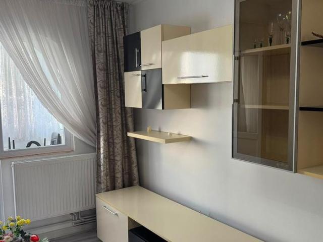 Apartament 2 camere Dacia Rond Zimbru