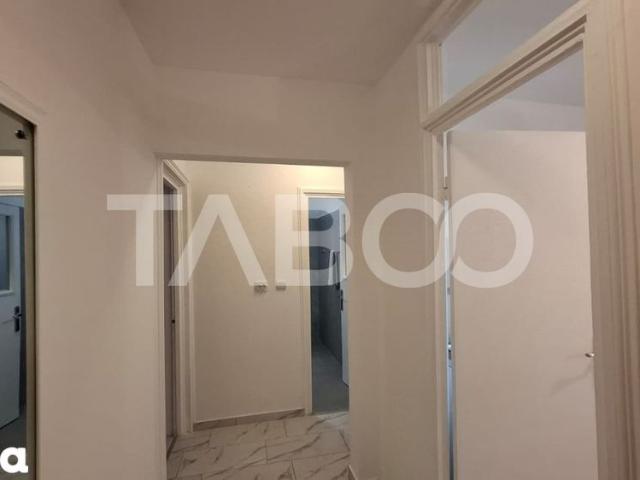 Apartament 2 camere de inchiriat 45 mp zona Vasile Aaron