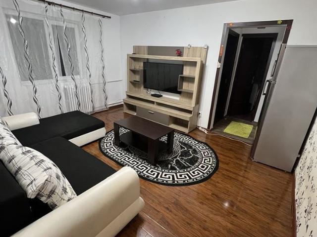 Apartament 2 camere de închiriat – 50 mp – Sector 5, Sălaj – Humulești