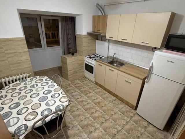 Apartament 2 camere de inchiriat