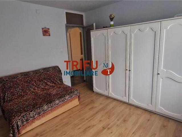 Apartament 2 camere de inchiriat zona Mercur
