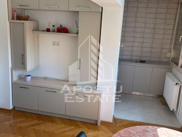 Apartament 2 camere, de inchiriat, zona Complexul Studentesc