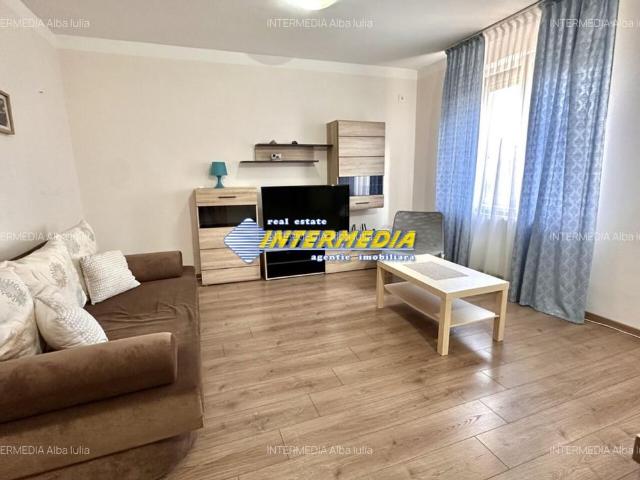 Apartament 2 camere de inchiriat Bloc Nou Cetate cu parcare