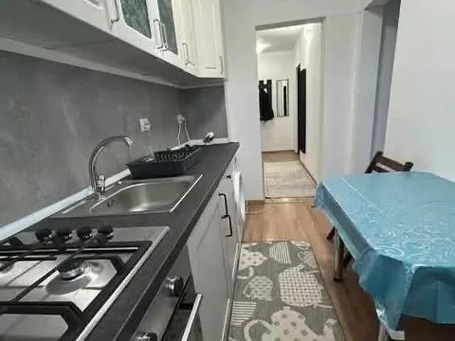 Apartament 2 camere de inchiriat, decomandat, metrou, Drumul Taberei