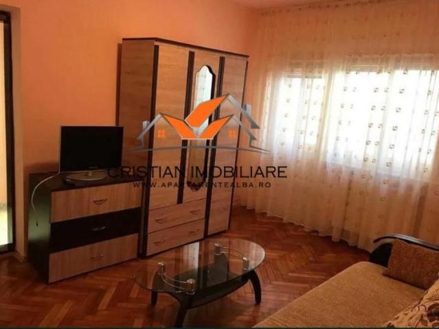 Apartament 2 camere de inchiriat, etaj 1, Cetate!