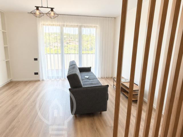 Apartament 2 camere de inchiriat in complex nou Semicentral Parcare