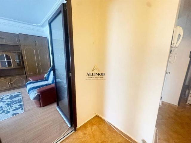 Apartament 2 camere de inchiriat în Ploiesti – Zona Republicii – Decomandat, centrala proprie