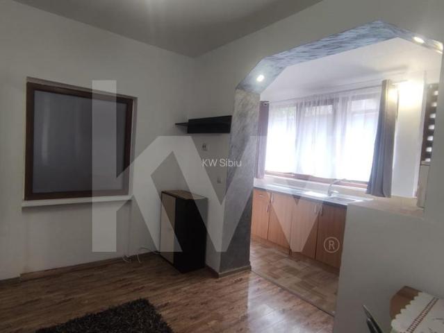 Apartament 2 camere de închiriat, la parterul unei case zonă ultracentrală Sibiu