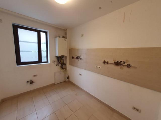 Apartament 2 camere de inchiriat, la parter, Eso Giroc