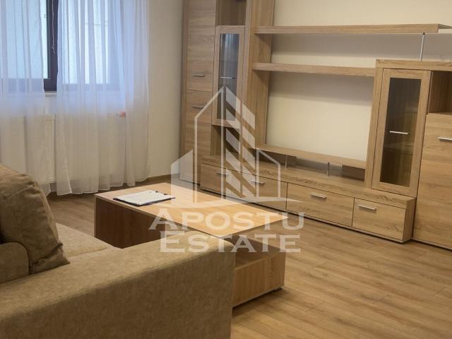 Apartament 2 camere de inchiriat,loc de parcare, Giroc