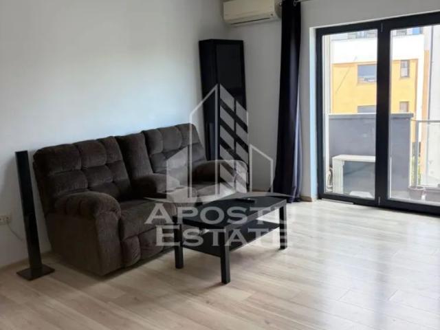 Apartament 2 camere, de închiriat, Loc de parcare, Giroc